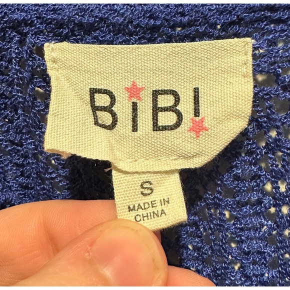 BiBi Women’s Royal Blue Oversized Flush Knit‎ Top Size Small - Picture 2 of 4